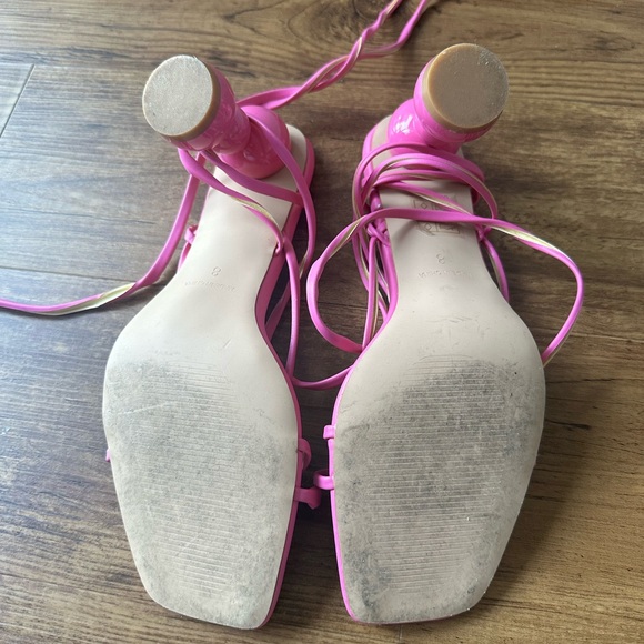 NastyGal pink heeled sandal - Picture 2 of 4